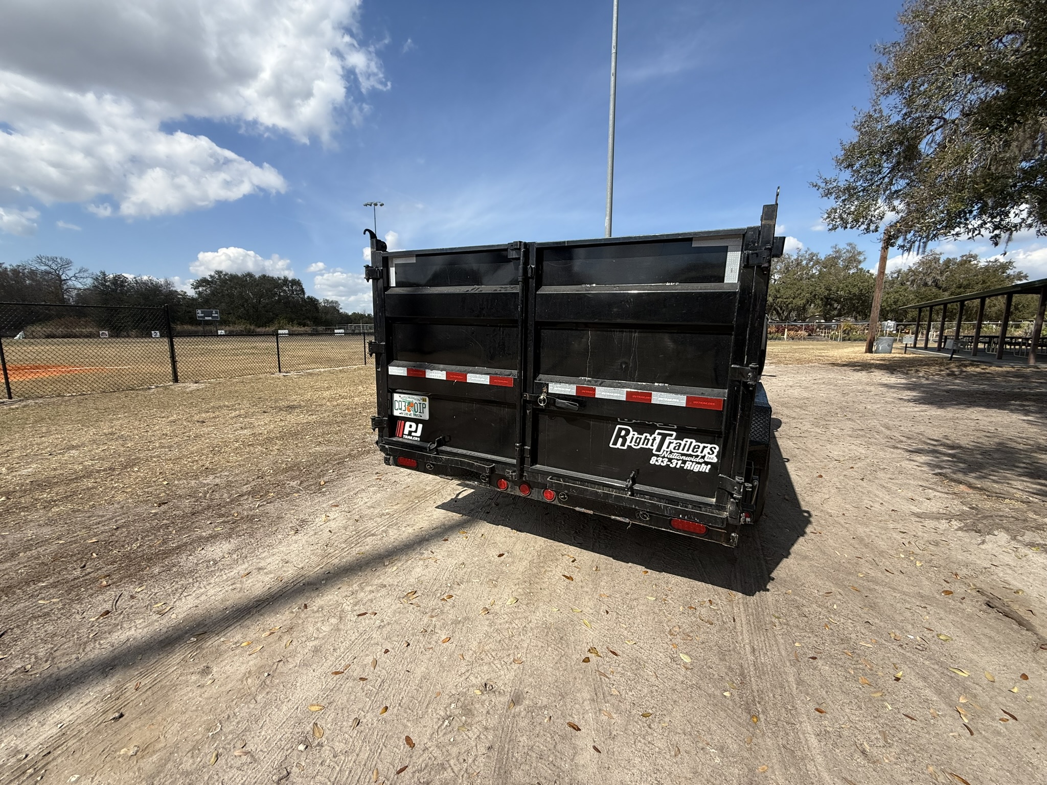 7' x 16' Dump Trailer view 4