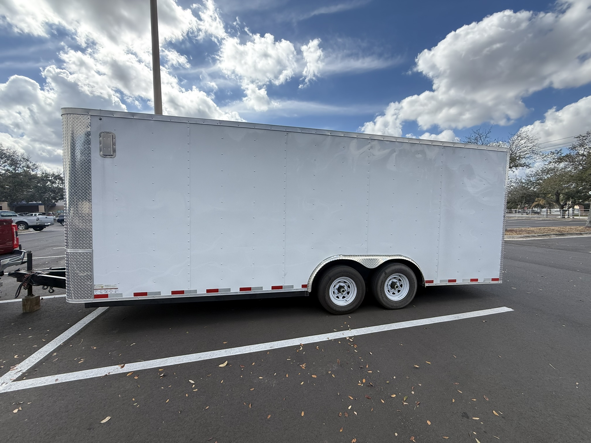 20ft enclosed trailer rental in Central Florida - Carrichi Trailer Co